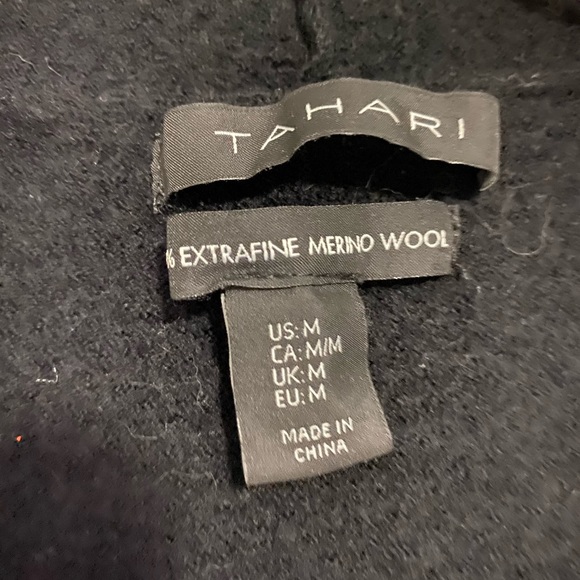 Long black wool sweater - Picture 2 of 2